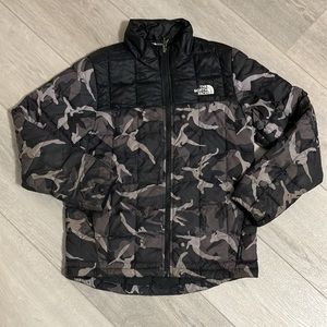 North Face boys medium / 10/12 years, padded winter jacket.